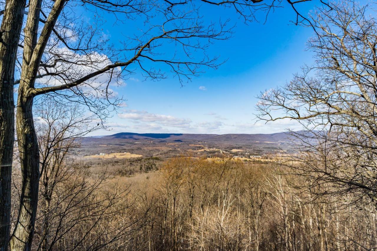 Amazing Views, Hot Tub, Fire Pit, Deck & Fireplace Inwood Exterior foto